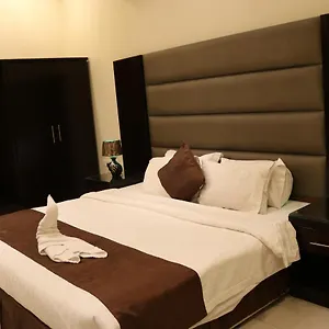 https://manazel-el-maali.hotelsriyadh.net